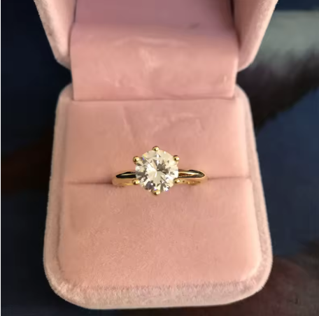 💍 Anillo de Compromiso de Plata Bañada en Oro con Zirconia