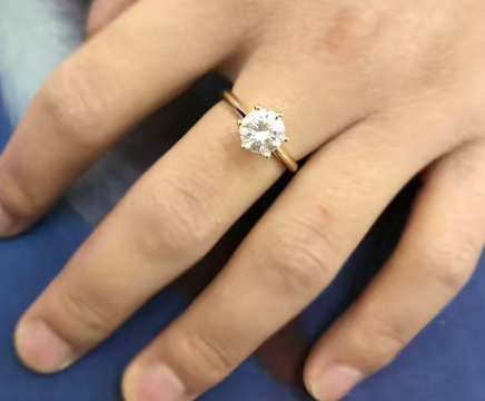 💍 Anillo de Compromiso de Plata Bañada en Oro con Zirconia
