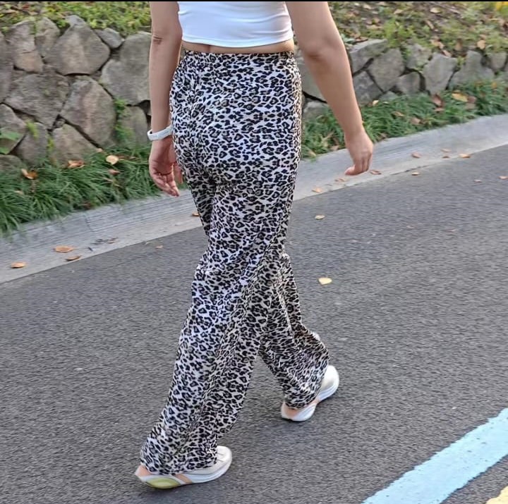 🐆✨ Pantalón Animal Print Leopardo – Poder y Estilo ✨🐆