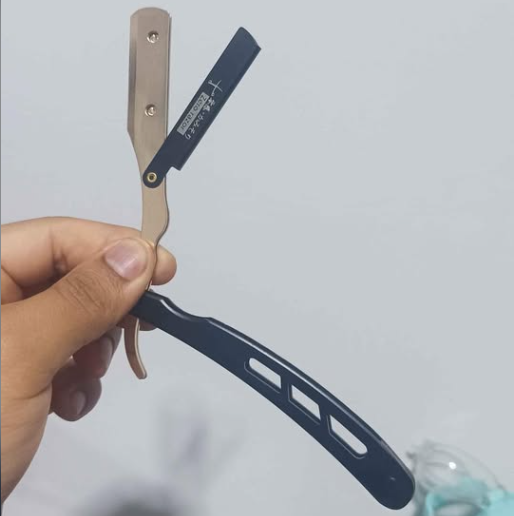 🪒✨ Maquinilla de Afeitar con Cuchilla Desmontable ✨🪒